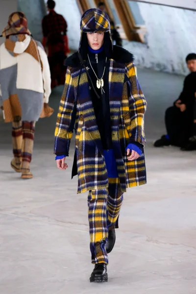 Look 39